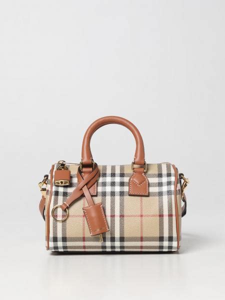 bauletto burberry immagini|Borsa bowling mini Check (Marrone betulla scuro) .